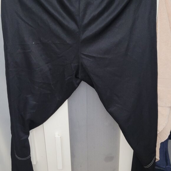 🔥 Adidas Track Suit Size L– Great Deal! 🔥 - Picture 9 of 9